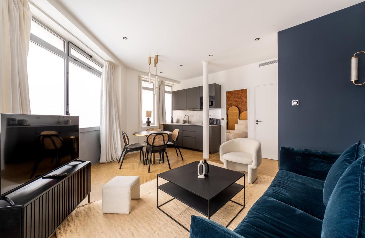 Lovely Apartment Close To Eiffel Tower Париж Екстериор снимка