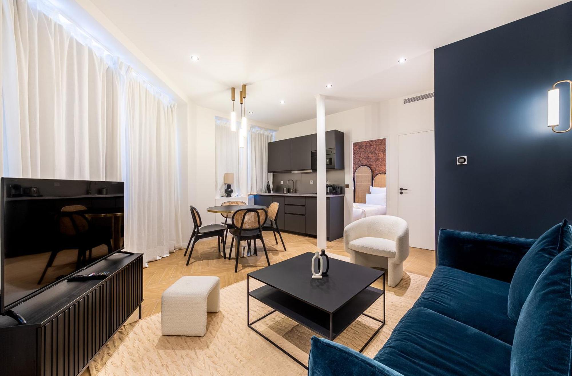 Lovely Apartment Close To Eiffel Tower Париж Екстериор снимка